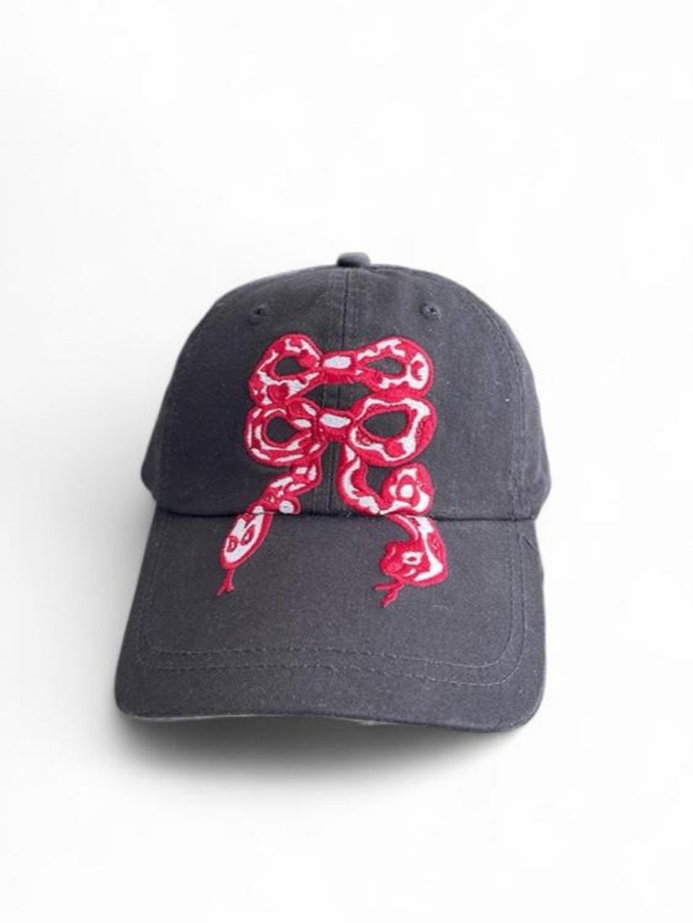 Embroidered Bowknot Snake Baseball Cap